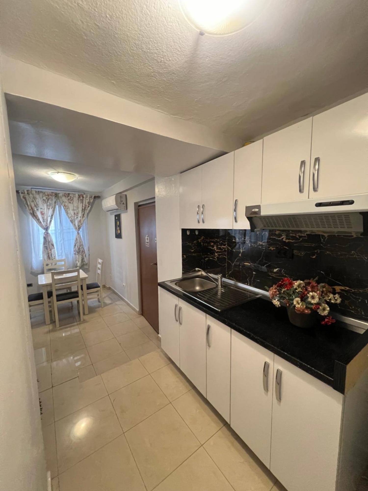 Tirana Center Apartment Екстериор снимка
